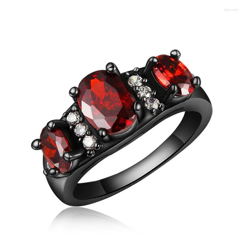 Anéis de casamento Vintage Red Oval Cut Zircon para mulheres Moda Black Gold Micro Cubic Zirconia Jóias Anilos Mujer LR0629