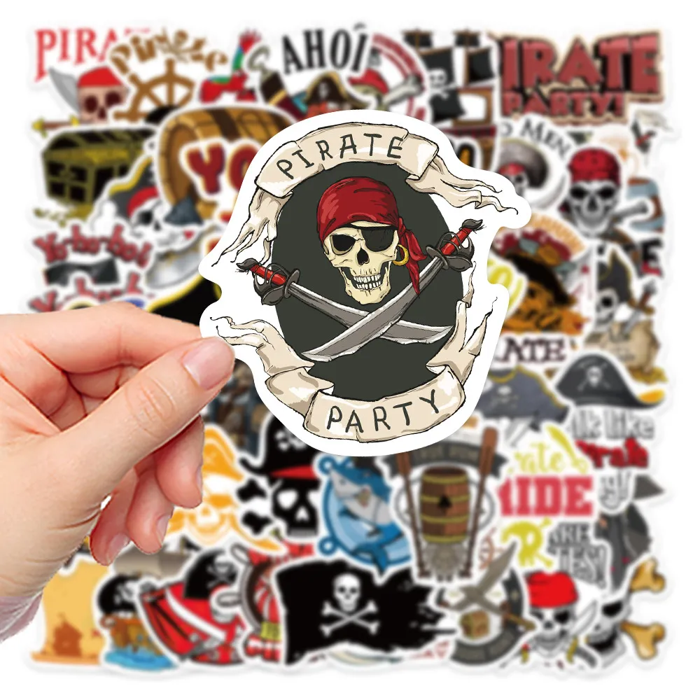 Étanche Skateboard Autocollants Bande Dessinée Pirate Pour Voiture Ordinateur Portable Pad Vélo Moto Casque PS4 Téléphone Enfants Jouets DIY Stickers Pvc Guitare Autocollant