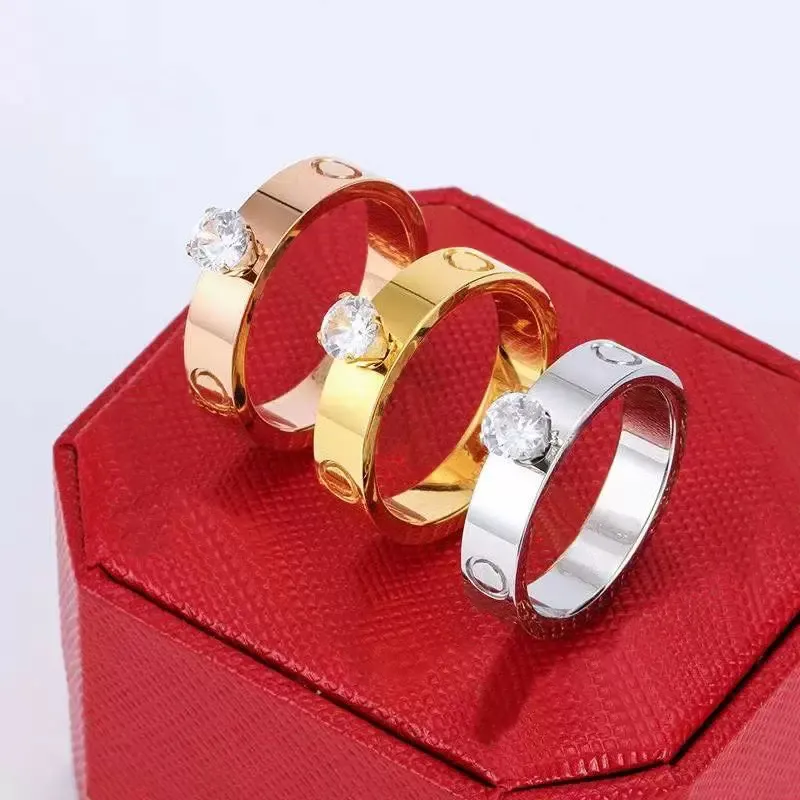 2022 Fashion Love Solitaire Ring Titânio Banhado Aço Prata Ouro Rosa Presente de Dia dos Namorados Namorada Anel de Diamante
