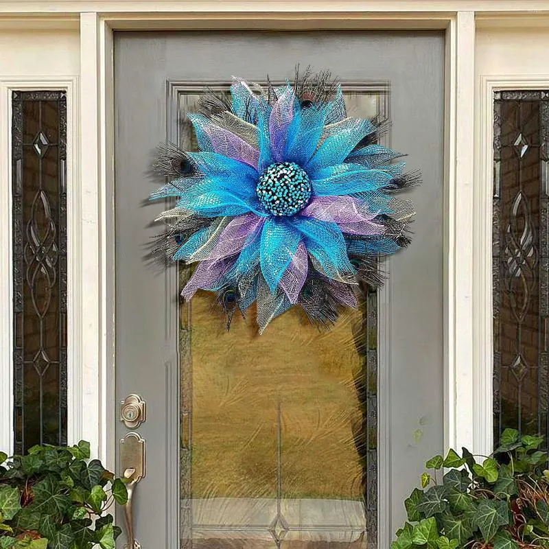 装飾的な花の壁の装飾家の孔雀の羽毛花輪ペンダント木の窓のために飾る飾り