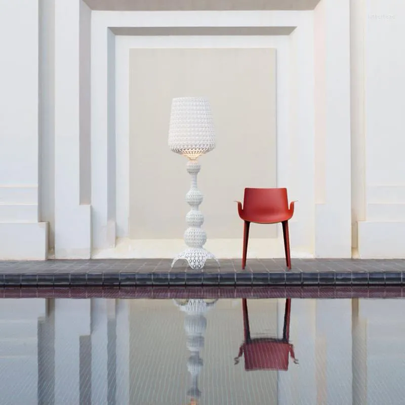 Lampy podłogowe nowoczesne włoskie projektanta pusta lampa wina kreatywna salon sypialnia sztuka Dimmable akrylowy pionowy stół