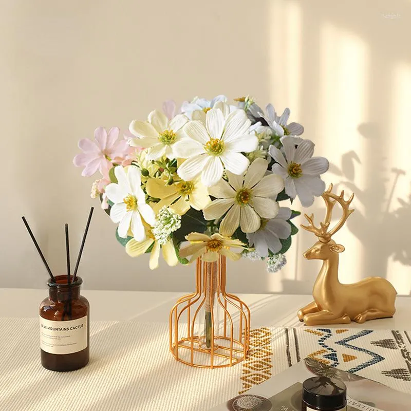 Fleurs décoratives Artificielle Soie Daisy Mariage Pographie Bouquet Props Maison Salon Table À Manger Rose Arrangement De Fleurs Décoration