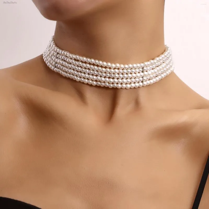 Choker French Style White Imitation Pearl Multilayer Halsband Retro Temperament Eleganta handgjorda pärlor Kortkedjiga damer smycken