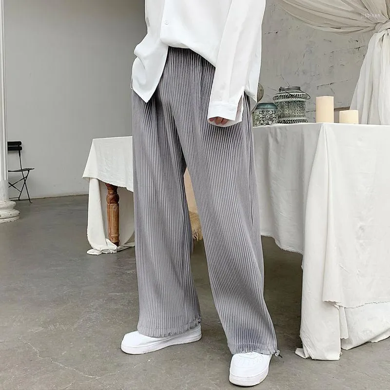 Pantaloni da uomo pieghettati moda uomo vita elasticizzata casual gamba larga uomo streetwear pantaloni da uomo dritti hip-hop allentati coreani