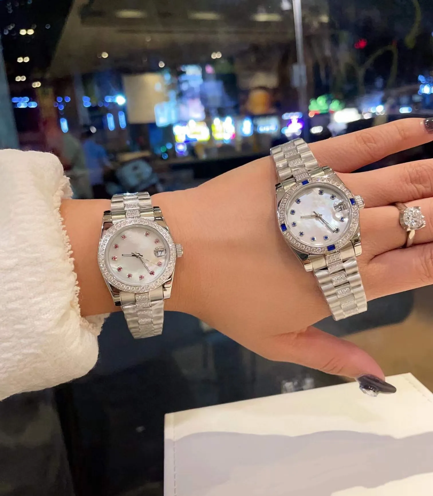 Vintage Carré Diamant Calendrier Montre Femme Bleu Gemme Quartz Montre-Bracelet Femme Nacre Shell Montres En Acier Inoxydable Zircon Bracelet Charme Horloge 31mm