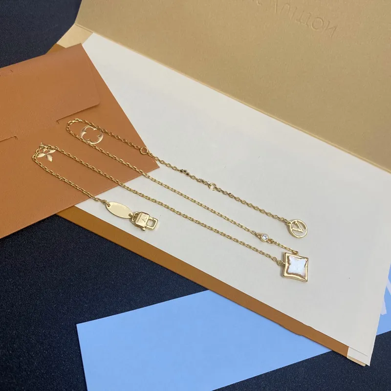 Mit BOX Designer-Halskette, 18 Karat vergoldeter Edelstahl, Halsketten, Halsband, Kette, Buchstaben-Anhänger, modische Damen-Hochzeitsschmuck-Accessoires