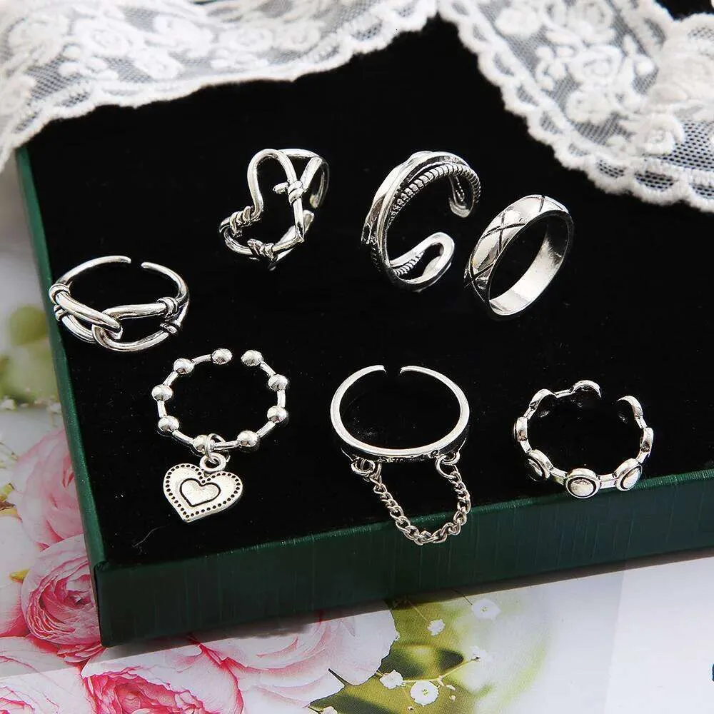 Chain Ring Set 7-Piece Fashion Heart Chain Ring Set for Women, Metal Geometric Hollow ...