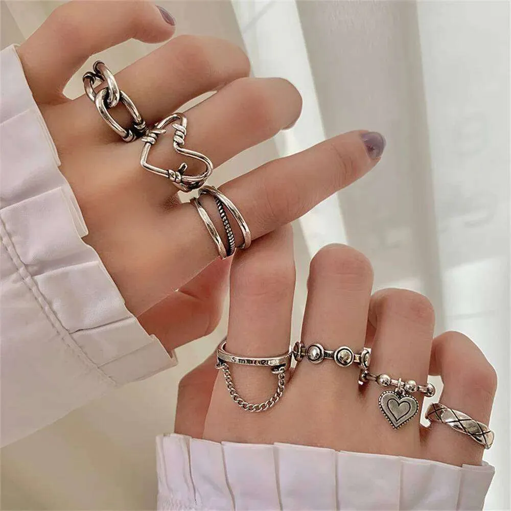 Chain Ring Set 7-Piece Fashion Heart Chain Ring Set for Women, Metal Geometric Hollow ...