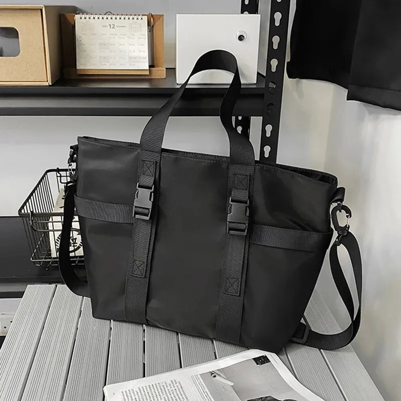 Waterproof Crossbody Messenger Handbag for Women with Zipper Closure PU ...