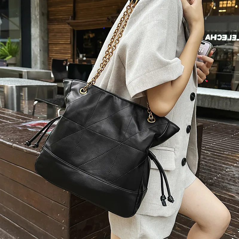 Borsa Donna Originale SWEET YEARS Pelle Rossa Tracolla Capiente Multi Tasche New 115938608645