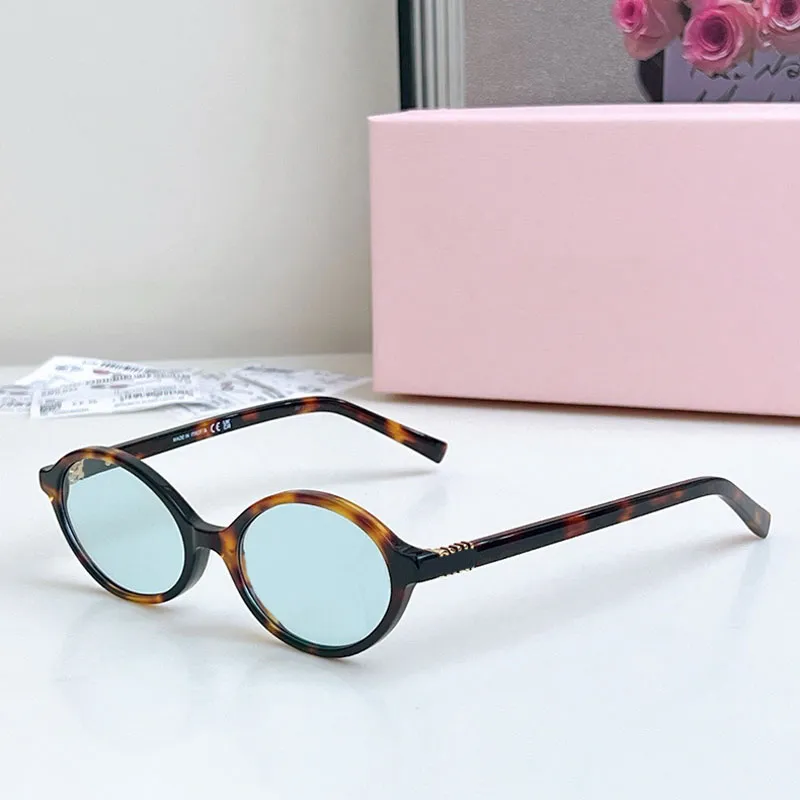 Occhiali da sole classici da uomo con lenti trasparenti acetato di lenti  trasparenti per outdoor Sports Sports Retro Resistente ai sole SMU04Z SMU04Z