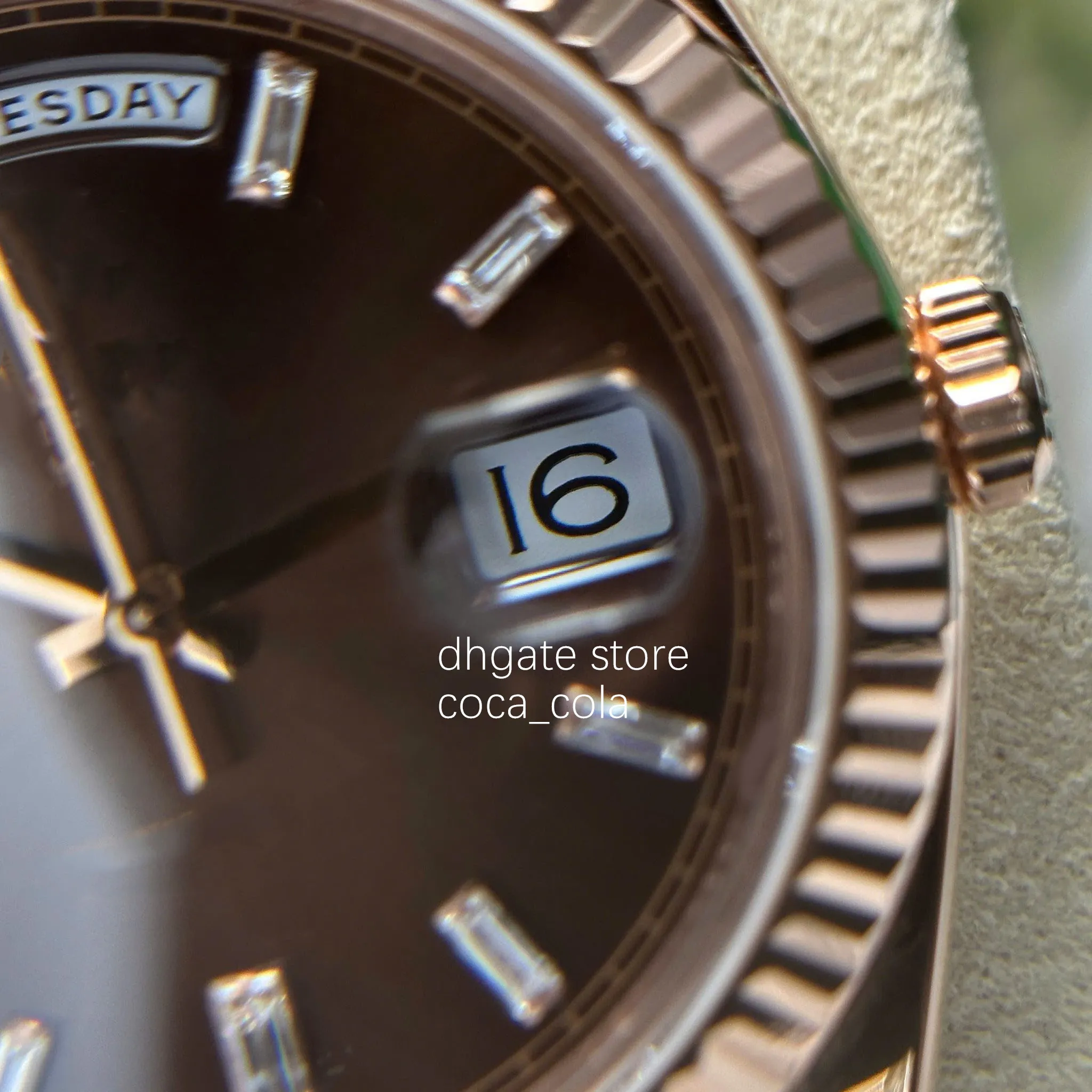 メンズ 40mm 自動巻き時計 バゲット ダイヤモンド アクセント付き 