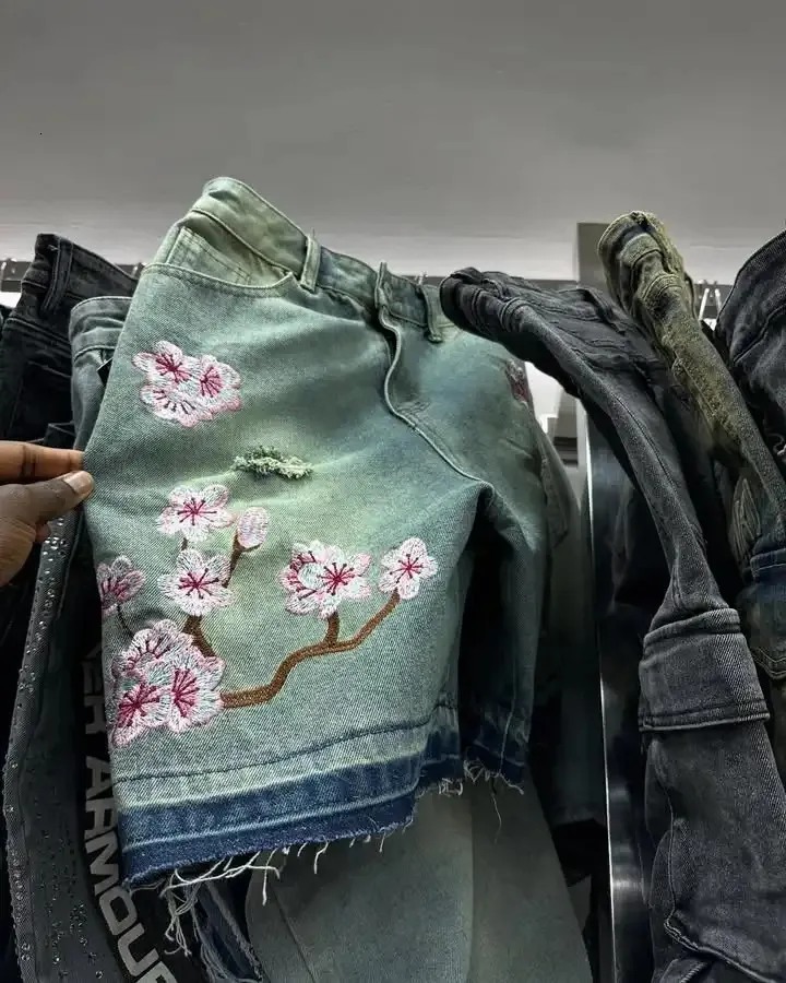 Distressed Embroid American Retro Cherry Blossom Embroidery Washed Distressed Denim Shorts ...