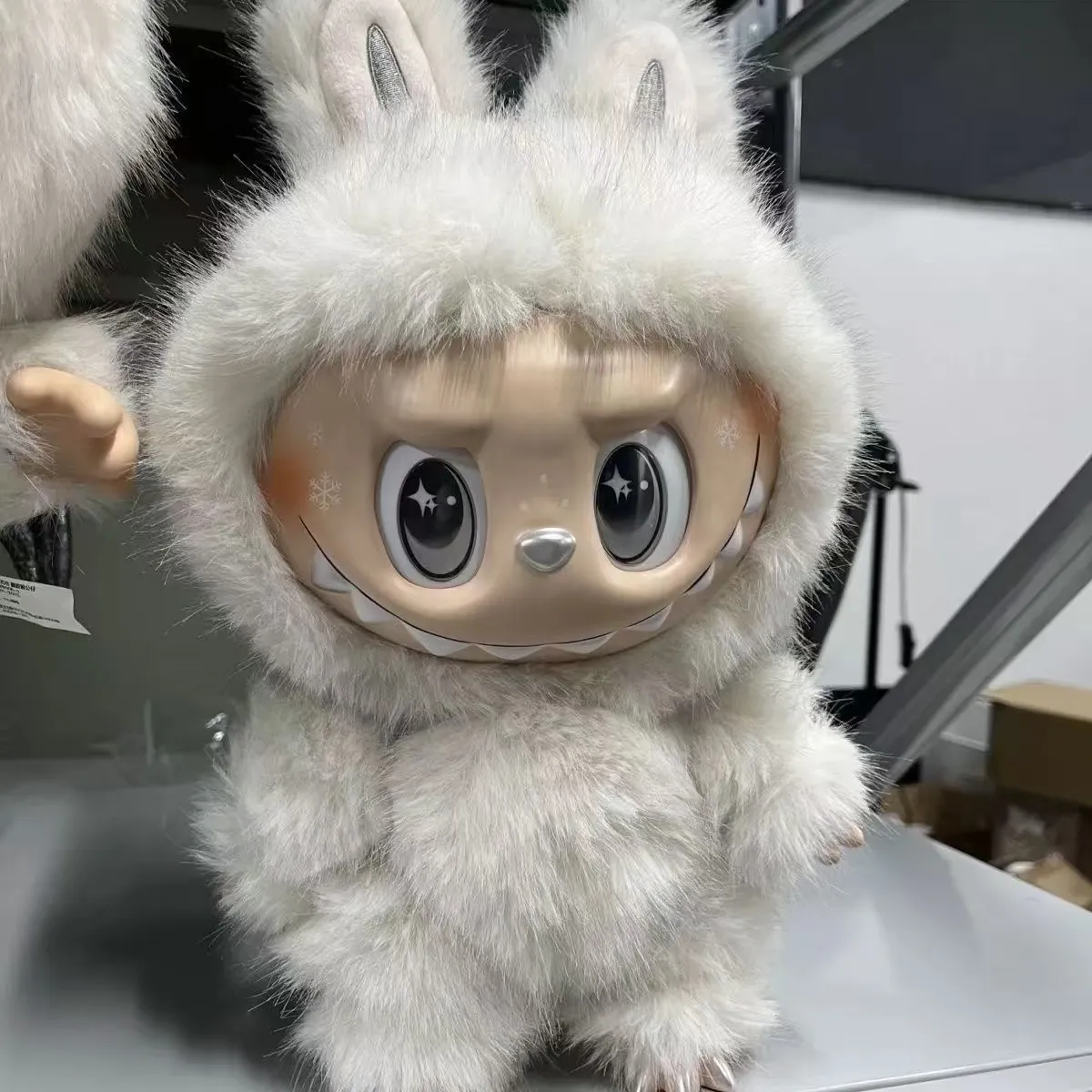 Zimomo Labubu 第 5 世代ぬいぐるみ 38を￥2,141 | DHgate