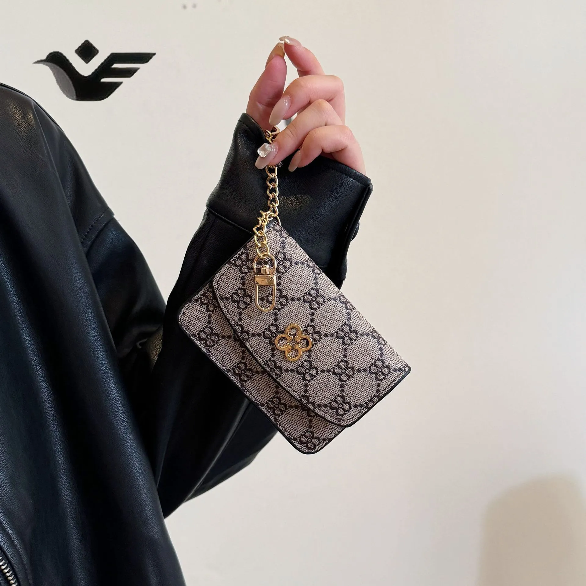 ✓ DHgate Feiyan 무료 배송 새로운 디자이너 가방 럭셔리 쇼핑백 틈새 인쇄 버클 코인 지갑 키 체인 고급 절묘한 컴팩트 카드  홀더 코인 지갑 올인원 가방 | 오늘 특별 할인