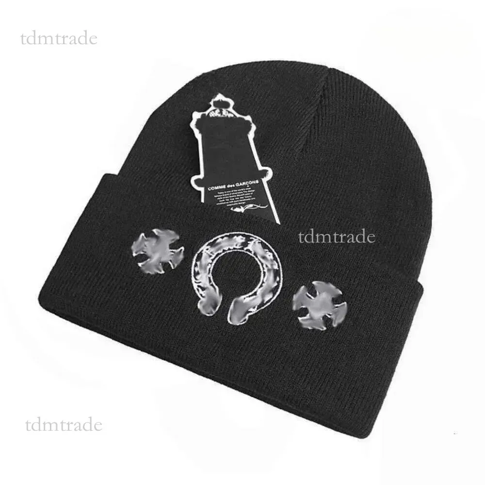 Beanie Comme Des Garcons Skully Corteiz OG Strike Skully Black/Yellow