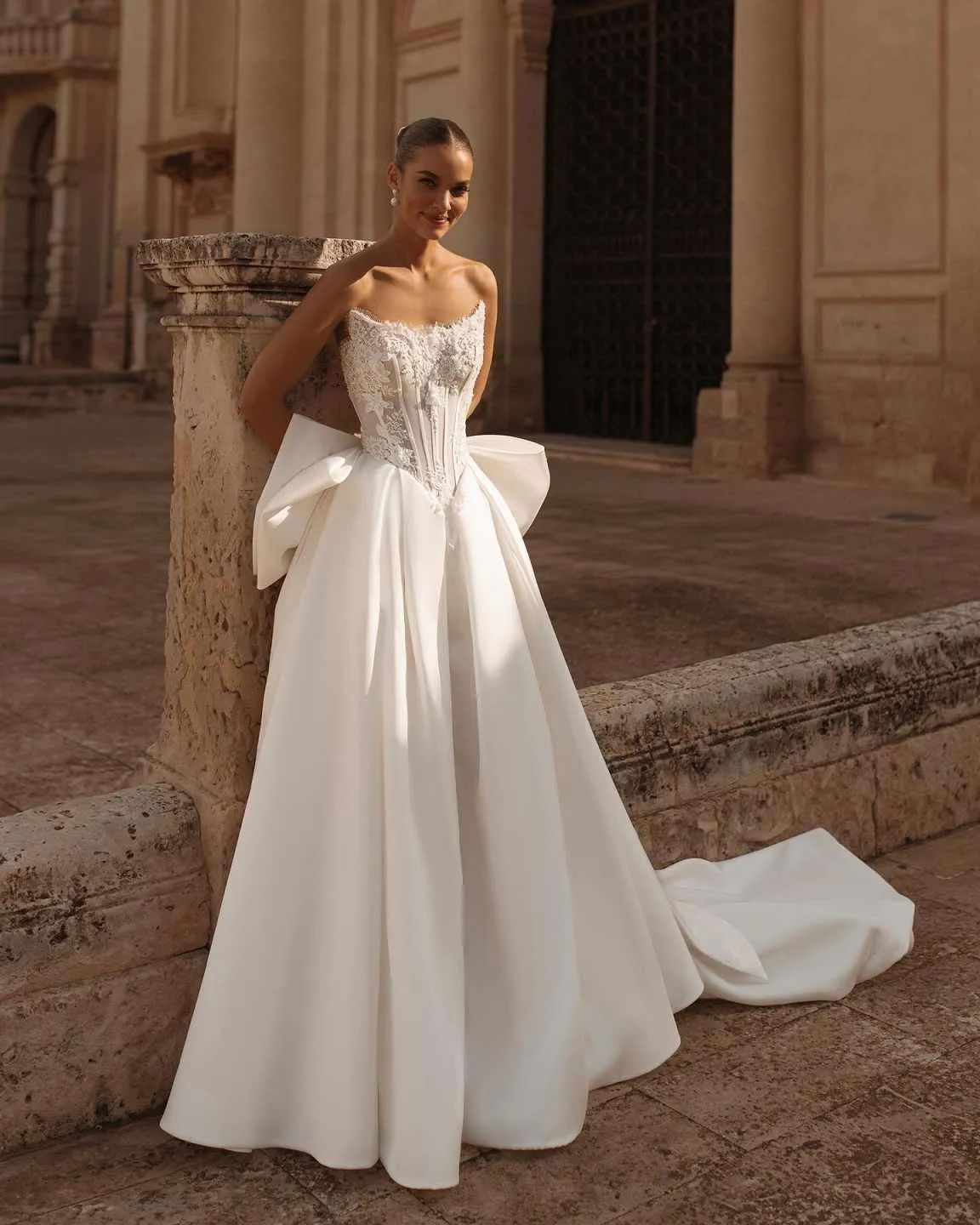 white elegant modest dress Simple White Elegant Modest Evening Dress M main image 0