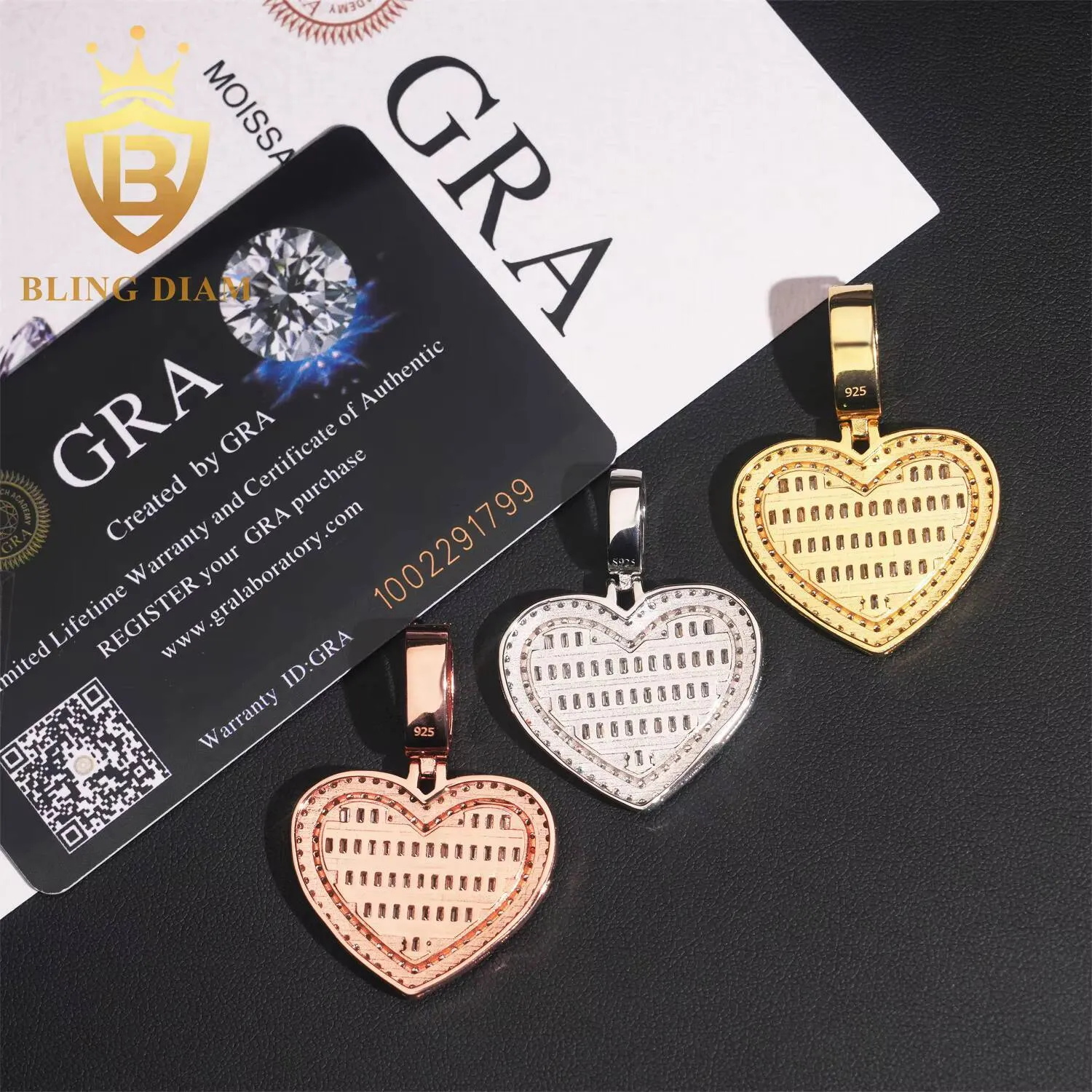 Pendentif cœur serti de diamants, en argent 925 et moissanite taille baguette. Bijou hip-hop. Testeur de diamants réussi._voghion.com