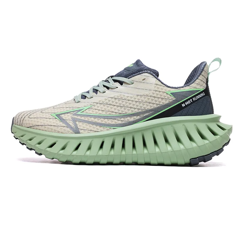 Mesh Breathable Casual Cushioned Comfortable Running New Trendy Designer Couple Sports Shoes Sneakers_vogvips.com