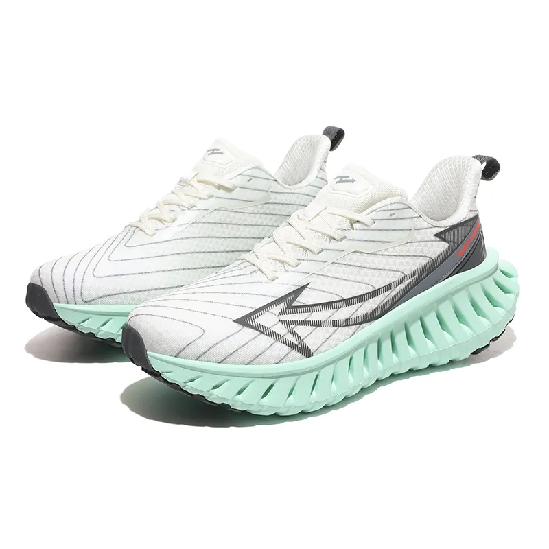 Mesh Breathable Casual Cushioned Comfortable Running New Trendy Designer Couple Sports Shoes Sneakers_vogvips.com
