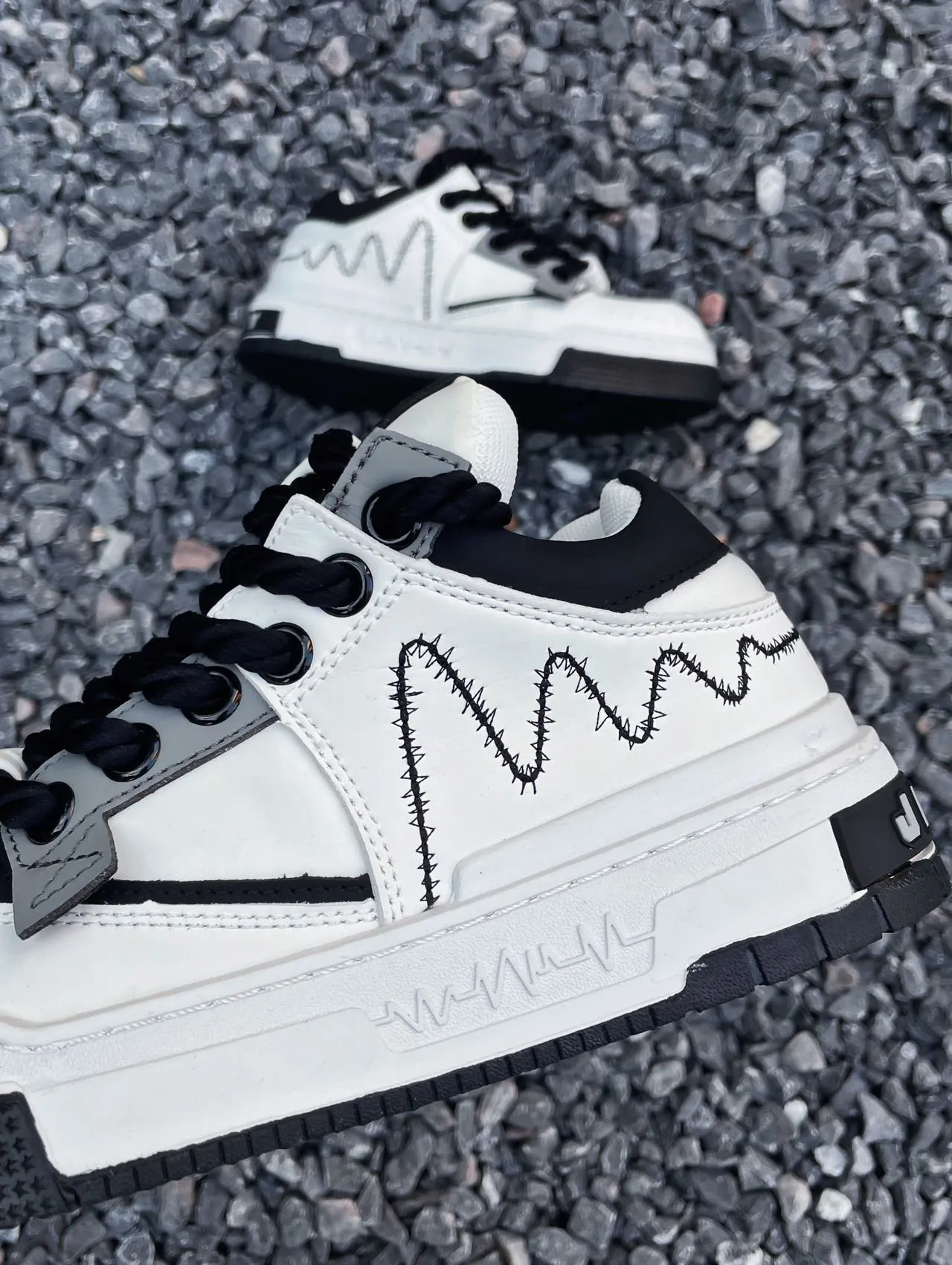 Designer-Herren-Sneaker „New Bread“ für Paare – Sportschuhe, Skateschuhe, Freizeitschuhe, vielseitig, trendig, rutschfest_voghion.com