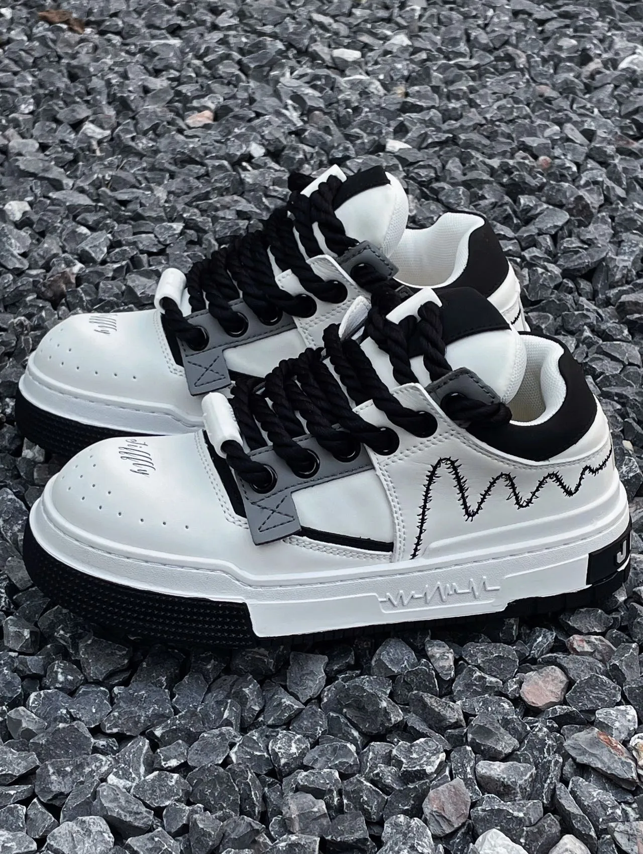 Designer-Herren-Sneaker „New Bread“ für Paare – Sportschuhe, Skateschuhe, Freizeitschuhe, vielseitig, trendig, rutschfest_voghion.com