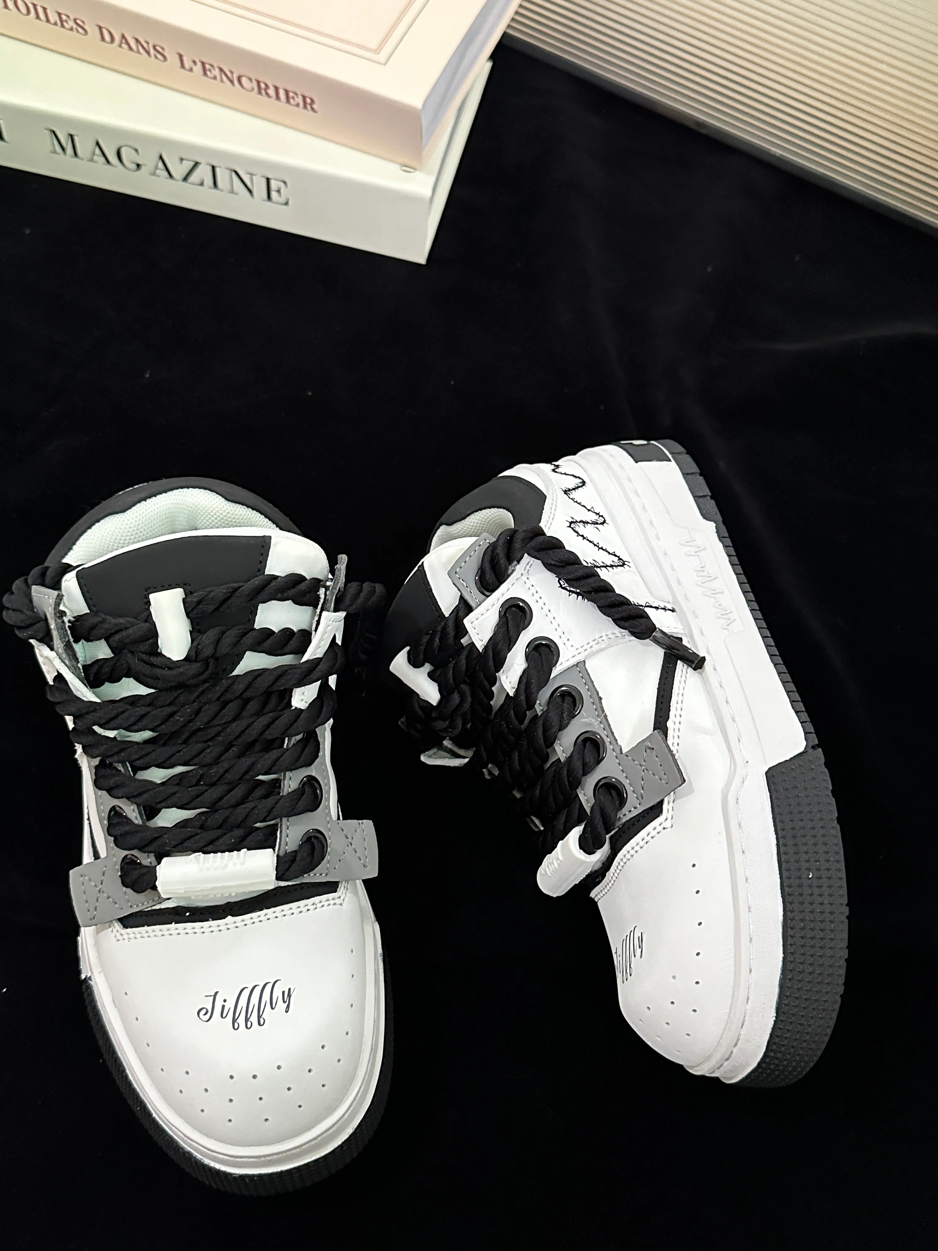 Designer-Herren-Sneaker „New Bread“ für Paare – Sportschuhe, Skateschuhe, Freizeitschuhe, vielseitig, trendig, rutschfest_voghion.com