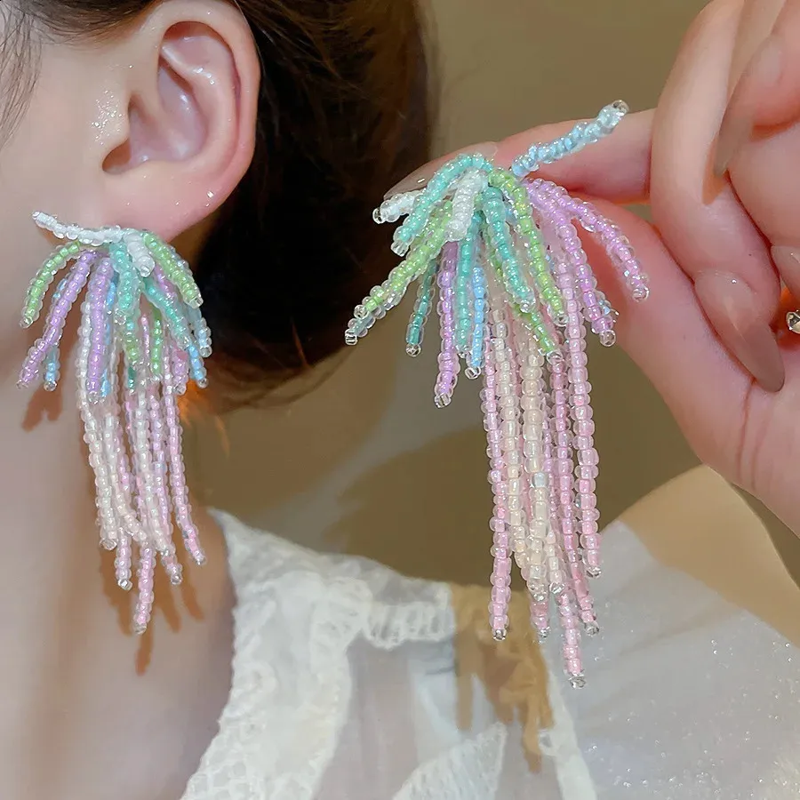 TseenYi Orecchini lunghi con nappa rosa rossa orecchini lunghi a goccia rosa rossa orecchini a nappa di cristallo orecchini vintage rosa strass frangia orecchini gioielli per donne e ragazze regali