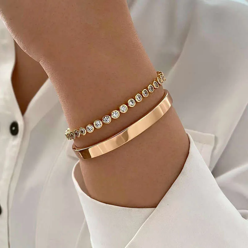 Alloy Fashionable Bracelet For Women Smooth Imitation Gold Jewelry_voghion.com