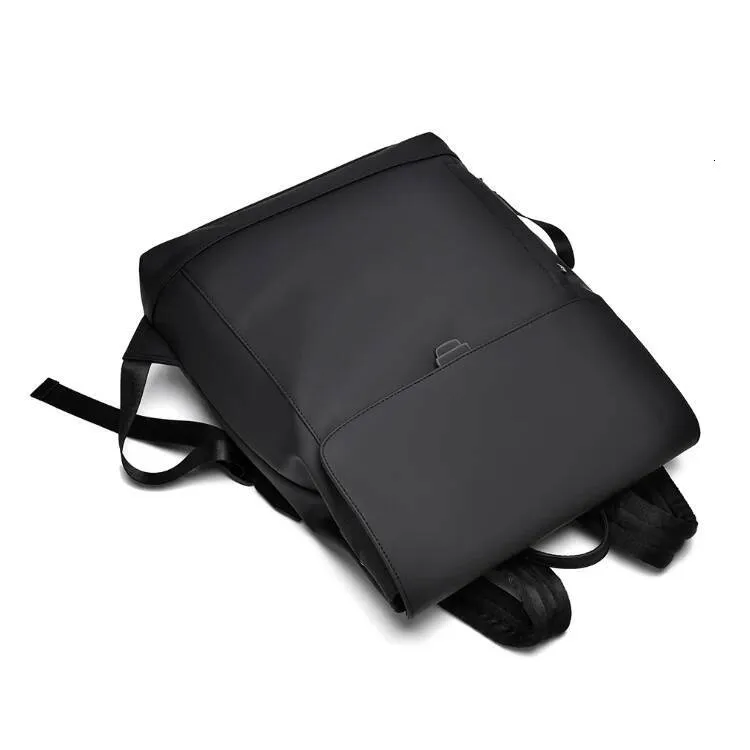 Large Business Laptop Backpack For Travel And Commuting_voghion.com