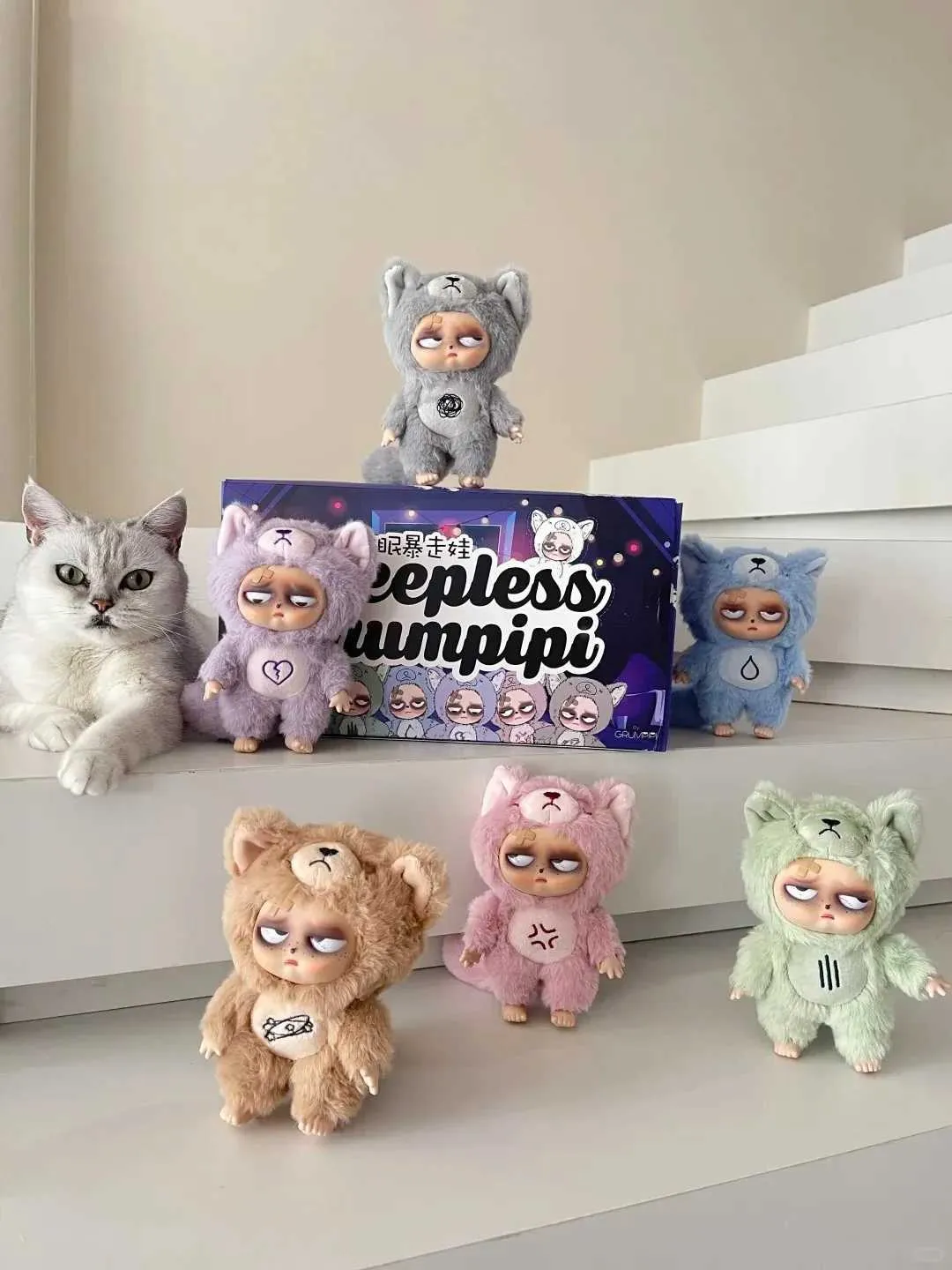 本物の眠れないグランピピ不眠症暴走赤ちゃんぬいぐるみ盲目の箱の装飾