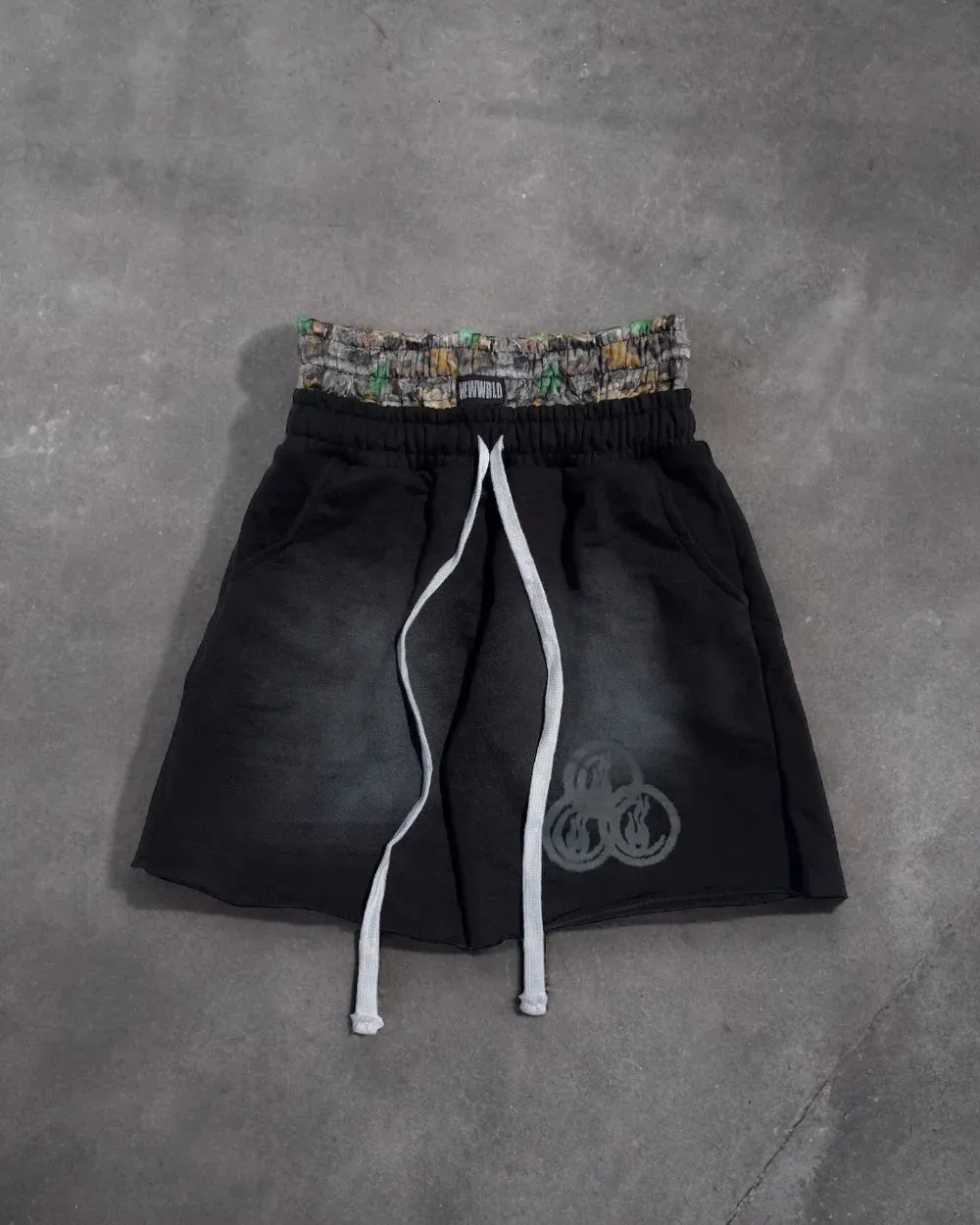 Y2K Double Waisted Two-Tone Baggy Sweat Shorts – Graphic Hip Hop