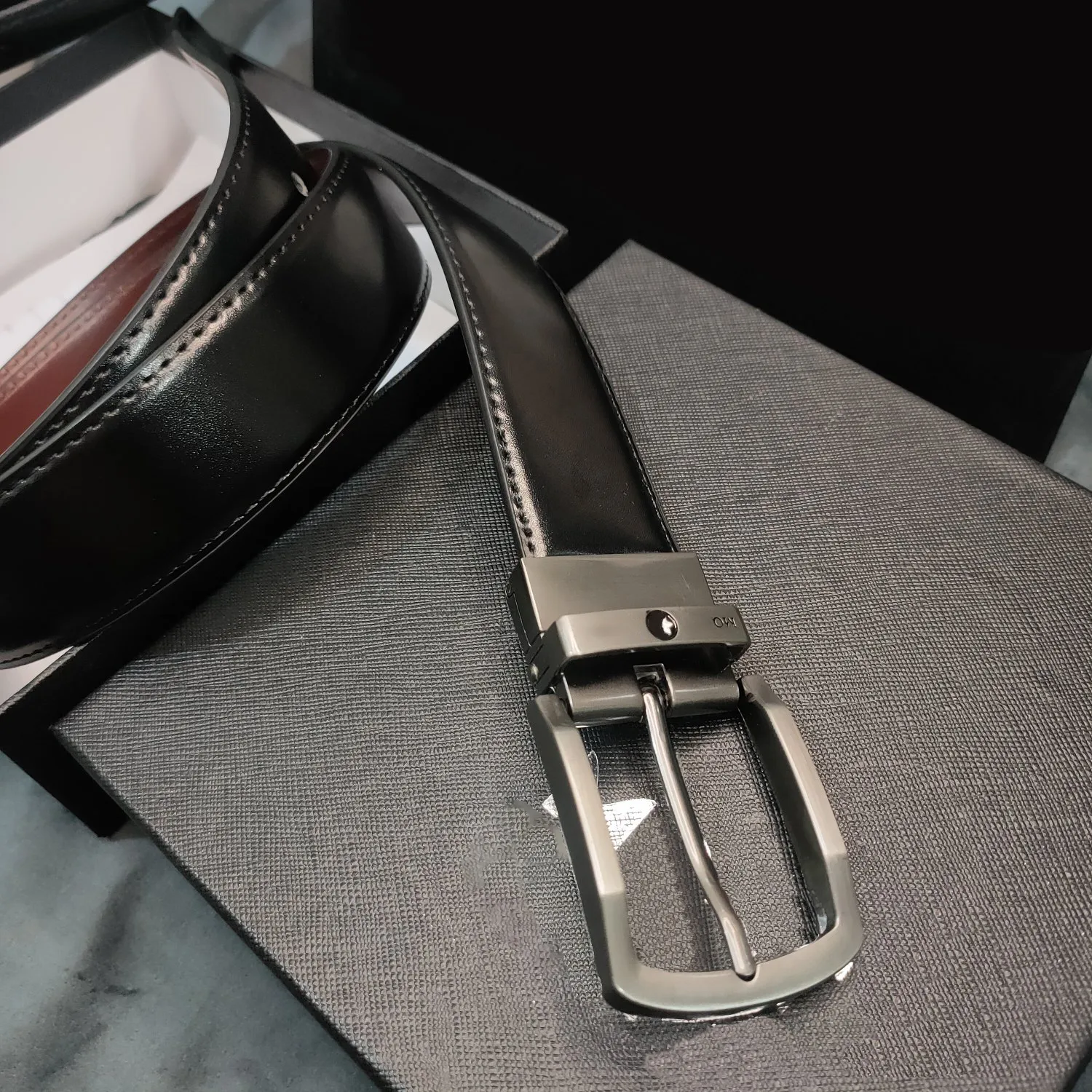 Save Big on Bulk Men's Designer Belt Buckles Designer Belt Luxury Men  Gentlemanly Maturity Classic Simple Pin Needle Buckle Belts Gold And Silver  Grey