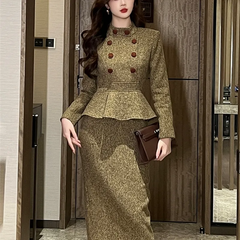 Elegant Tweed Ruffle Midi Pencil Tweed dress for Women - Slim Fit, Long Sleeves, Perfect for Formal Occasions, Parties, Proms, and Spring - Style