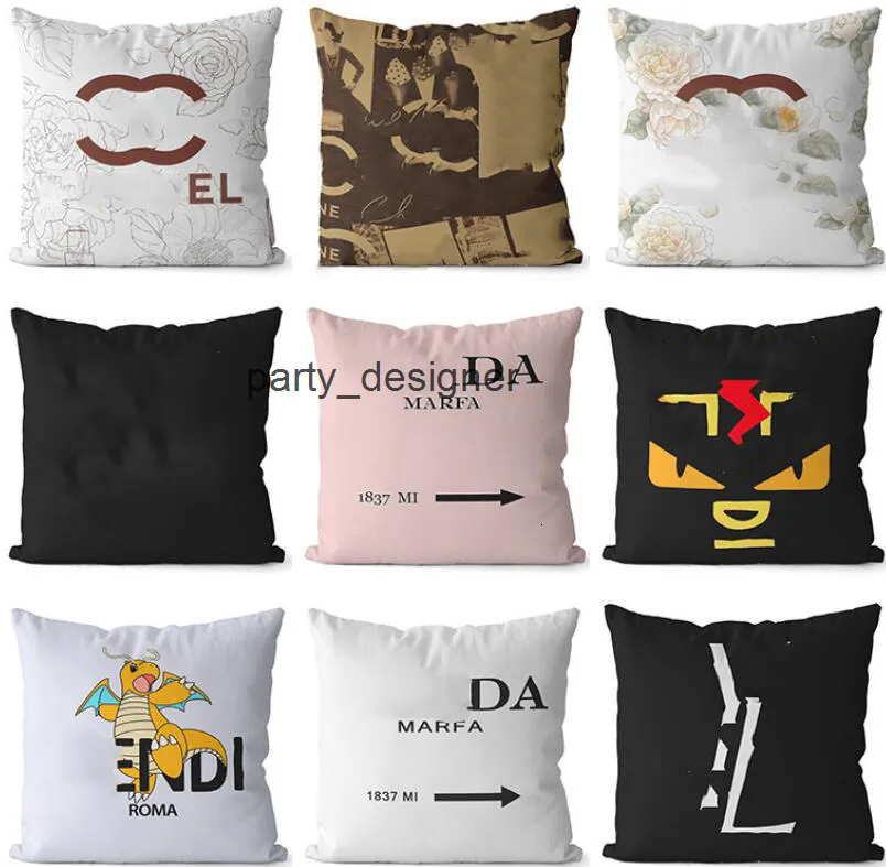 Set Di 2 Federe Cuscino Quadrate 45x45 Cm Con Motivo Videogiochi - Cuscini Decorativi Per Divano E Camera Da Letto