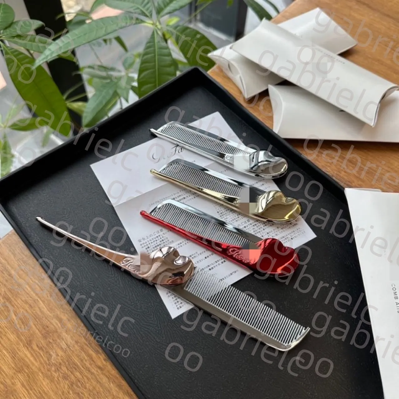 Folding Comb Heart Shape   Portable Anti Static Hair... 