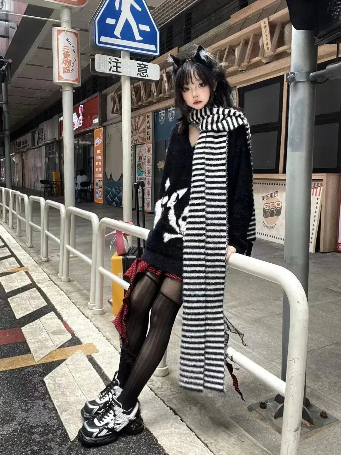 Maglioni con nappe Uomo Streetwear Harajuku Hip Hop Maglioni Y2K oversize Maglioni lavorati a maglia Maglioni larghi casual Maglieria