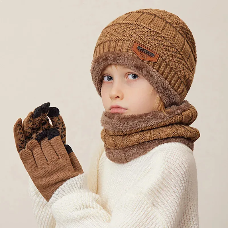 Cappelli, Sciarpe e Guanti per Bambina da 2 a 16 anni