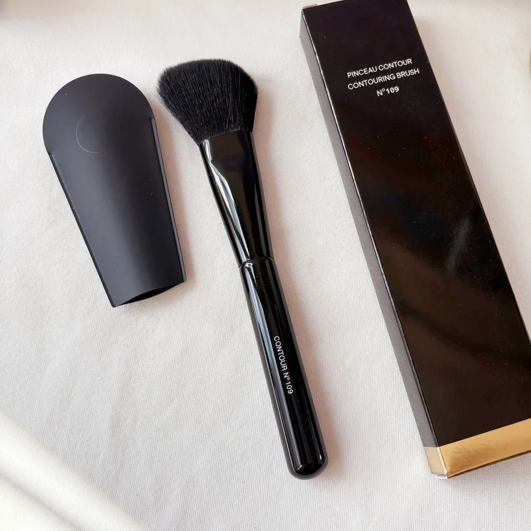 PINCEAU Professional Angled Powder Blush Contour... 