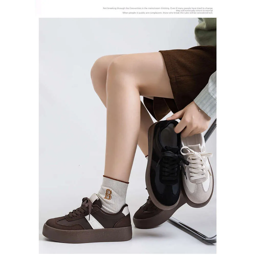 Women's Designer Golf Trainers White Versatile Thick-soled Shoes_voghion.com