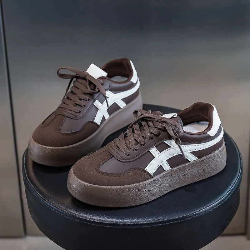 Niche Sneakers für Damen und Herren, Weiß für Frühling und Herbst, Damen-Trainingsschuhe mit dicker Sohle, Freizeitschuhe F8861_voghion.com