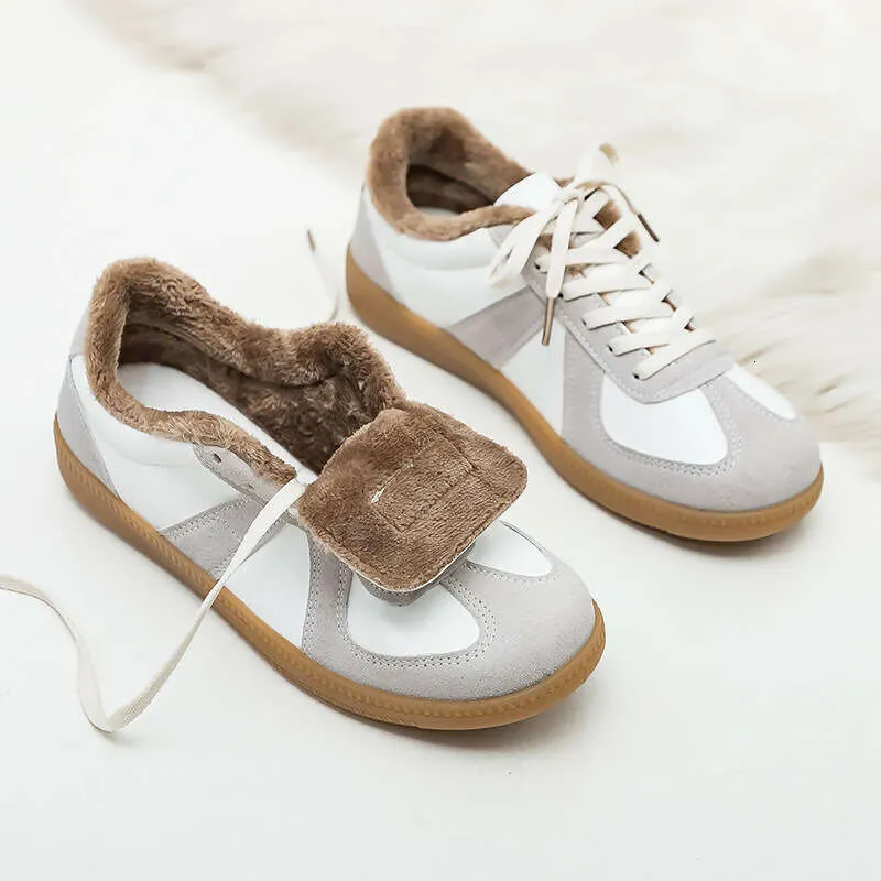 Winter Nieuwe Koppel Duitse Training Dames Veelzijdige Platte Casual Sneakers Fleece Gevoerde Warme Katoenen Witte Schoenen Designer_voghion.com