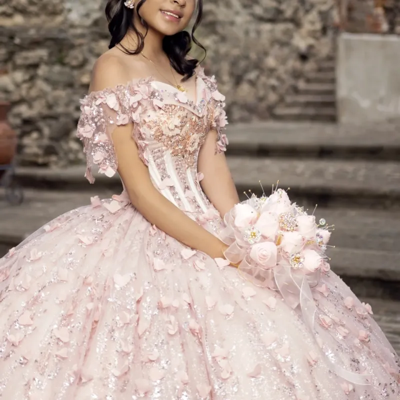 Light Pink Quinceanera Dress Off The Shoulder Appliqu Flower Beading  Crystal Tulle Corset Floor-Length Ball Gown from Dhgate Quinceanera Dresses  - price 278.32