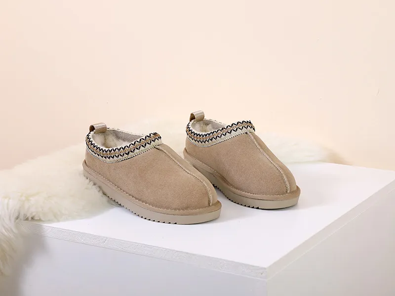 hot Free Shipping Designer Anti Slip Snow Boots Autumn And Winter New Style For Wearing Veet Toe Cover Semi Trailer_voghion.com