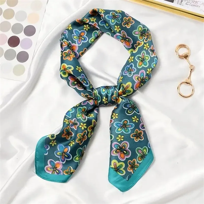 DAMILY Foulard Bandana Paisley 90x90cm - Carré Soie Satin Doux Pour Femmes, Cheveux Et Accessoire Mode