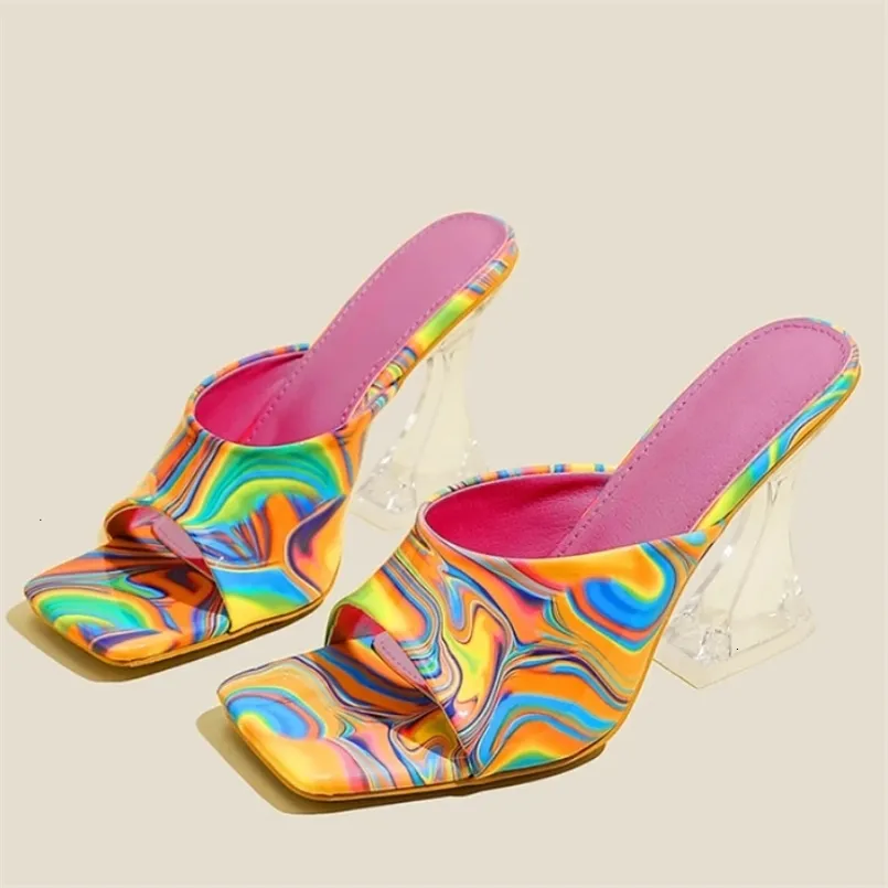 Sandali e ciabatte casual semplici con punta aperta in cristallo, tacco alto sagomato, colore alla moda, punta quadrata, per esterni 250317_voghion.com