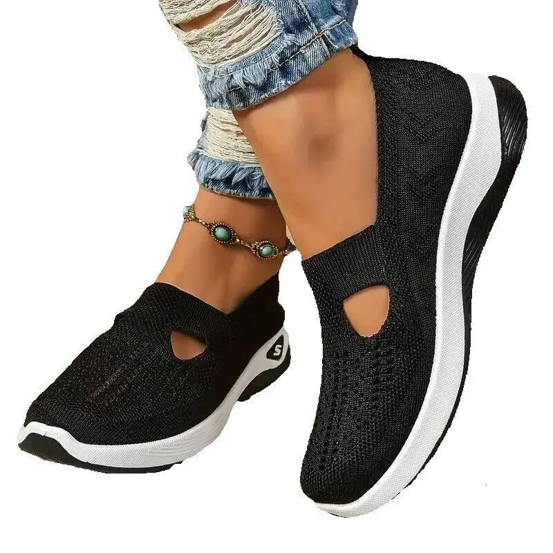 Primavera Nuova Mamma Di Mezza Età E Anziana Scarpe Sportive