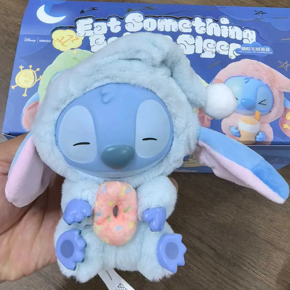 MINISO Disney Stitch Eat Something Before Sleep Collection - Juguete De