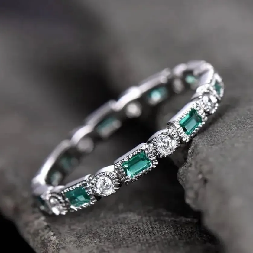 Anelli di zircone quadrati semplici di colore verde di tendenza per le donne, accessori per regali di compleanno, gioielli personalizzati alla moda 250922_voghion.com