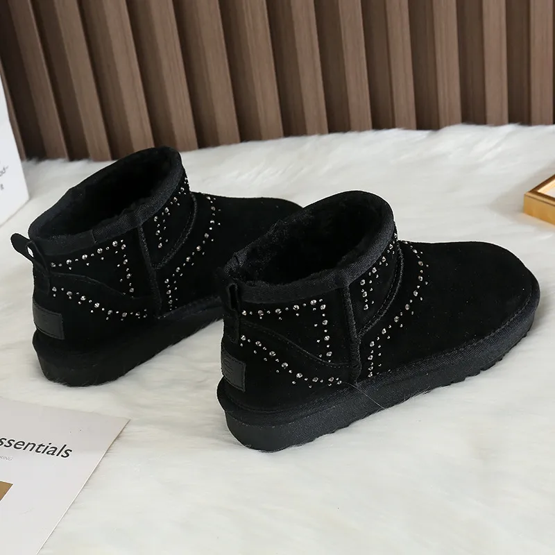 CE Designer Free Shipping Oxhide Affordable Winter Anti Slip Snow Boots With Thick Plush Cotton Shoes Soft-touch White_voghion.com